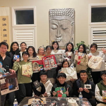 普门【奋起飞扬】行于法中，安于愿里